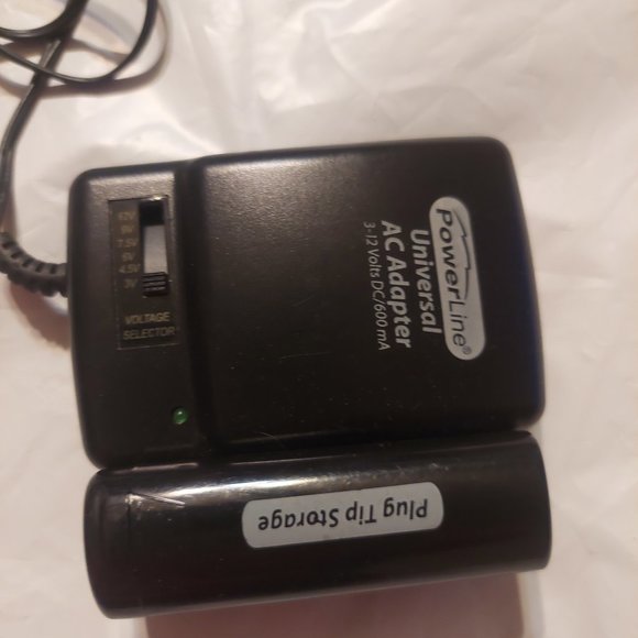 PowerLine Universal AC Adapter - Picture 1 of 7